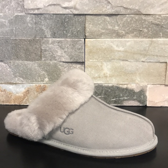 🎁 UGG Scuffette II Women's Slipper - Picture 6 of 8